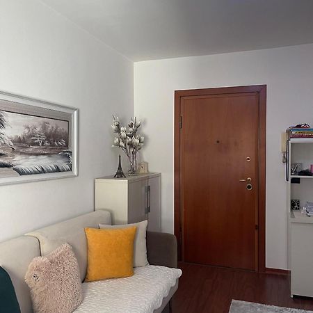 Sky Center Apartment Tirana Exteriér fotografie